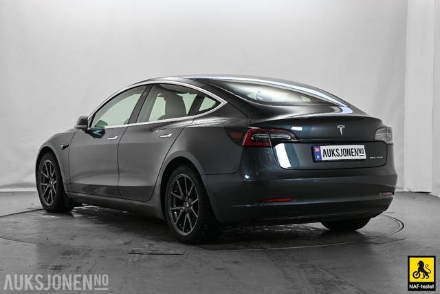 5YJ3E7EB1KF239921 2019 TESLA MODEL 3-5