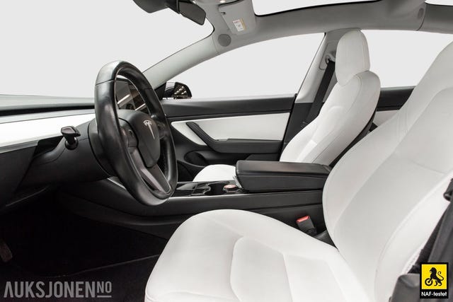 2019 TESLA MODEL 3 - 10