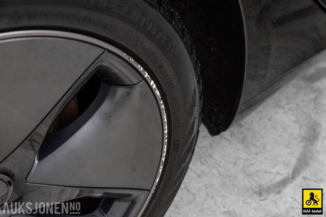 2019 TESLA MODEL 3 - 33
