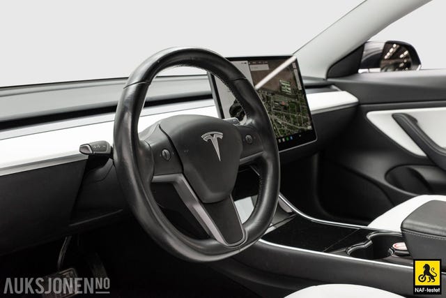 2019 TESLA MODEL 3 - 11