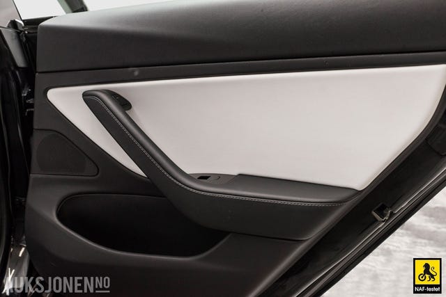 2019 TESLA MODEL 3 - 14