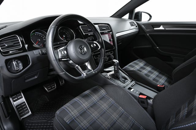 2018 VOLKSWAGEN GOLF - 16