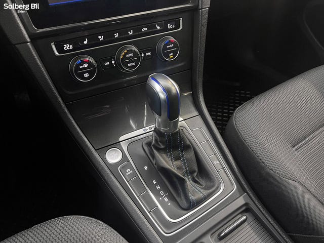 2019 VOLKSWAGEN GOLF - 15