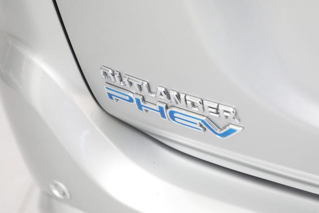 2020 MITSUBISHI OUTLANDER - 9
