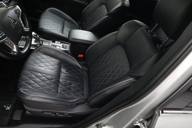 2020 MITSUBISHI OUTLANDER - 24