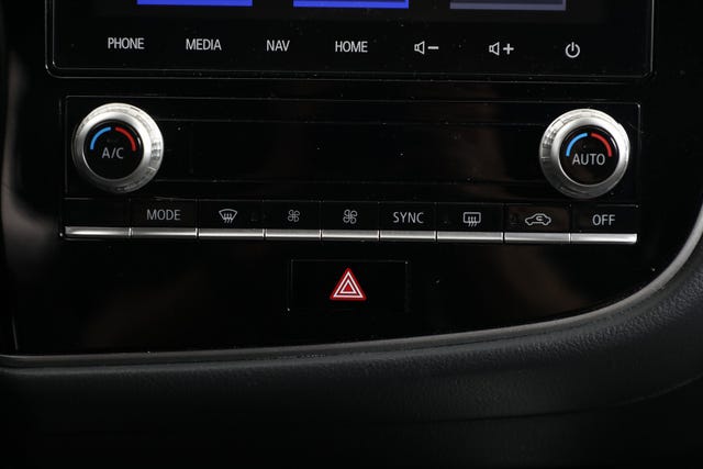 2020 MITSUBISHI OUTLANDER - 18