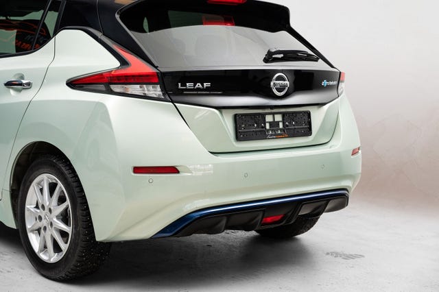 SJNFAAZE1U0005456 2018 NISSAN LEAF-5