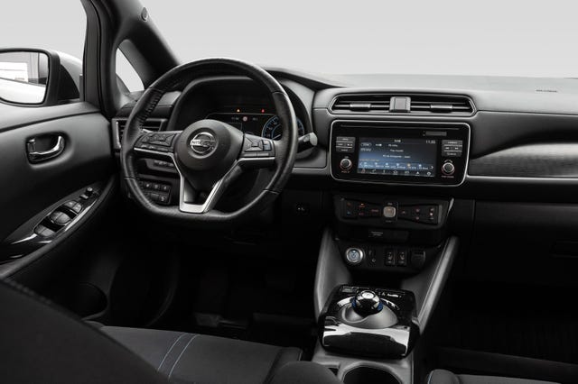2018 NISSAN LEAF - 22