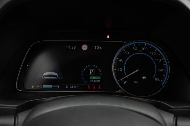 2018 NISSAN LEAF - 18