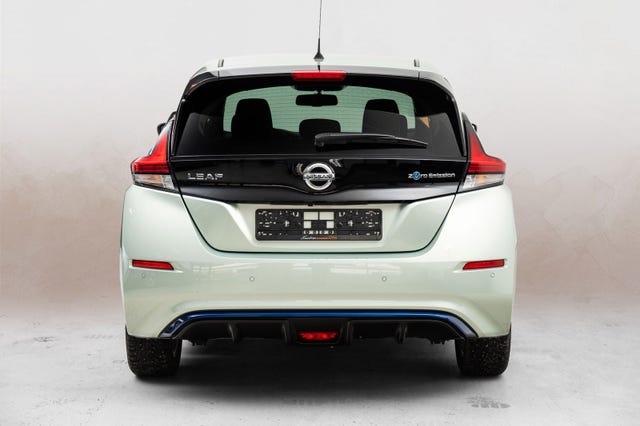 SJNFAAZE1U0005456 2018 NISSAN LEAF-4