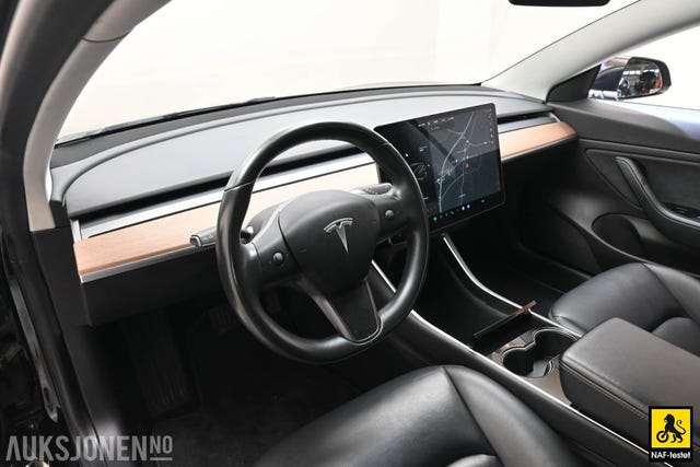 2019 TESLA MODEL 3 - 11