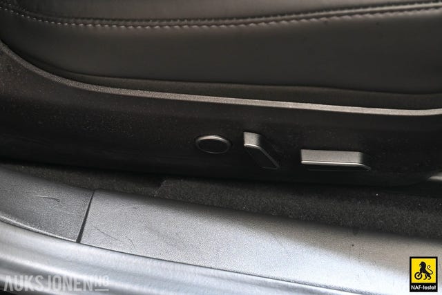 2019 TESLA MODEL 3 - 24