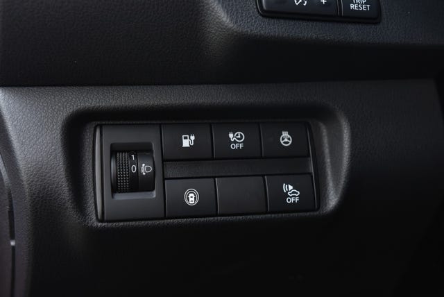2020 NISSAN LEAF - 21