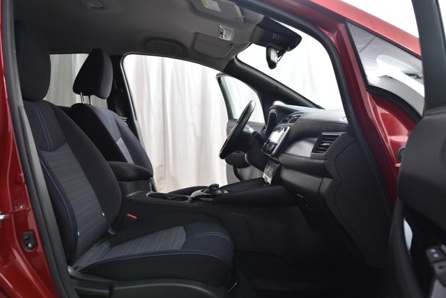 2020 NISSAN LEAF - 12