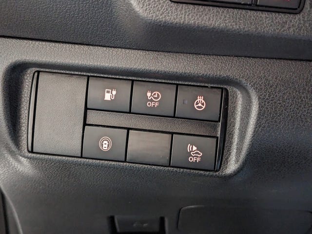 2018 NISSAN LEAF - 16