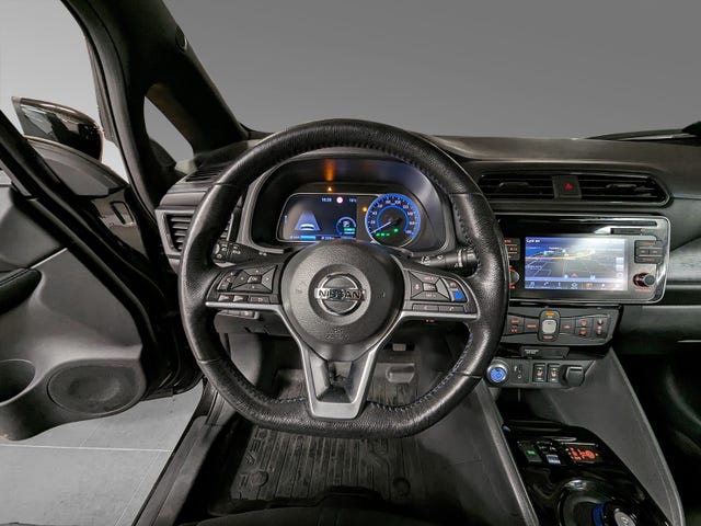 2018 NISSAN LEAF - 13