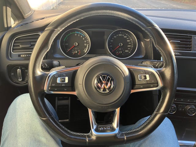 2015 VOLKSWAGEN GOLF - 9