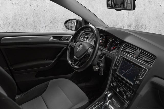 2015 VOLKSWAGEN GOLF - 10