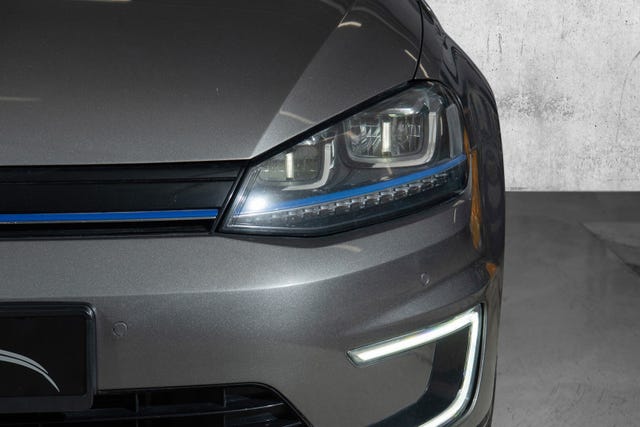 2015 VOLKSWAGEN GOLF - 7