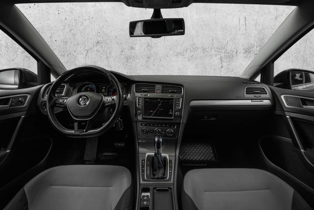2015 VOLKSWAGEN GOLF - 15