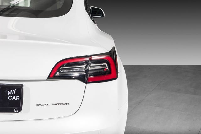 2021 TESLA MODEL 3 - 9