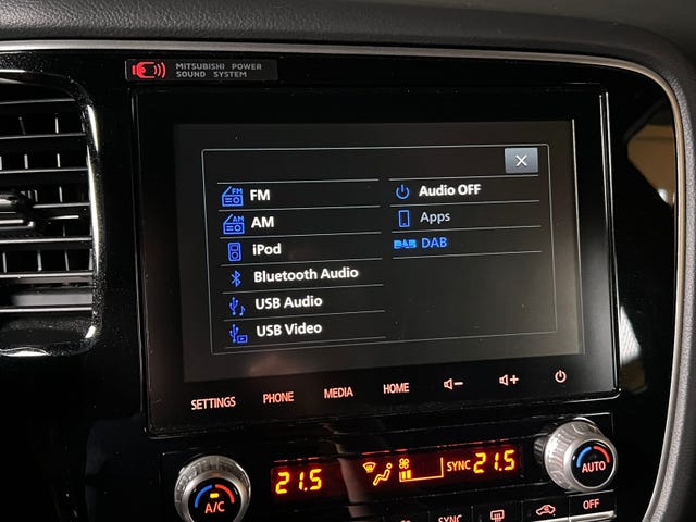 2020 MITSUBISHI OUTLANDER - 25
