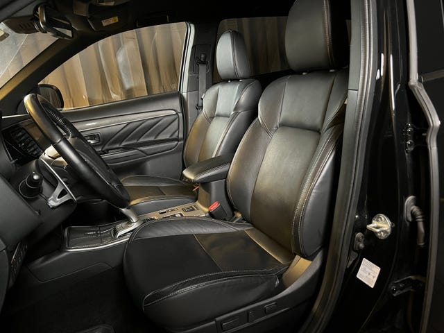 2020 MITSUBISHI OUTLANDER - 12