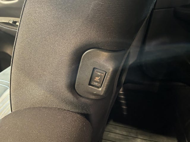 2018 NISSAN LEAF - 28