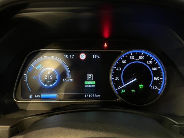 2018 NISSAN LEAF - 15