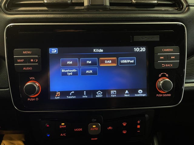 2018 NISSAN LEAF - 19