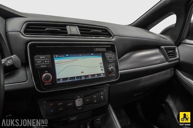 2018 NISSAN LEAF - 8