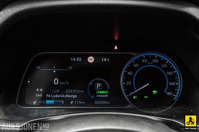 2018 NISSAN LEAF - 15