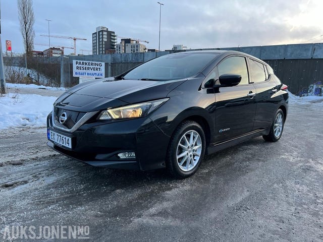 SJNFAAZE1U0007073 2018 NISSAN LEAF-2