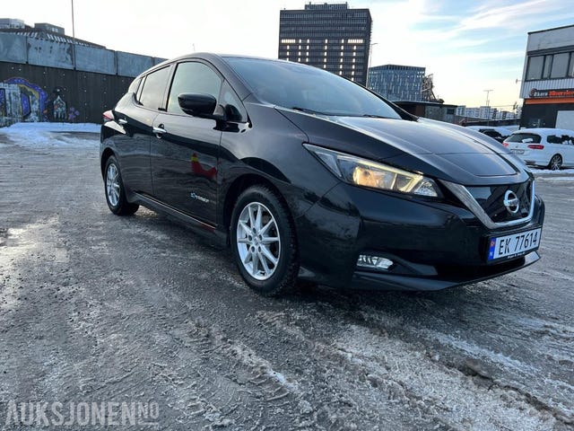 SJNFAAZE1U0007073 2018 NISSAN LEAF-0