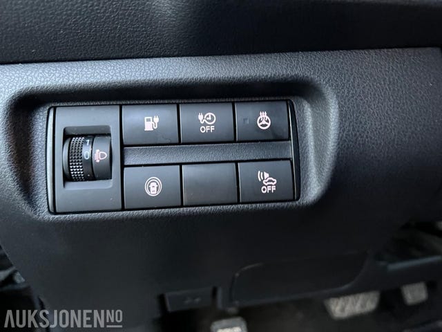 2018 NISSAN LEAF - 15