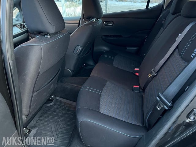 2018 NISSAN LEAF - 10