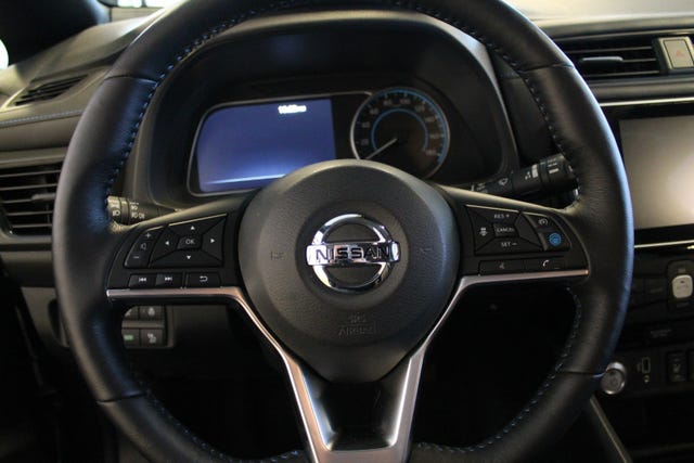 2019 NISSAN LEAF - 18