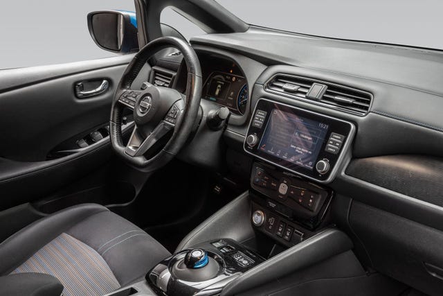 2020 NISSAN LEAF - 15