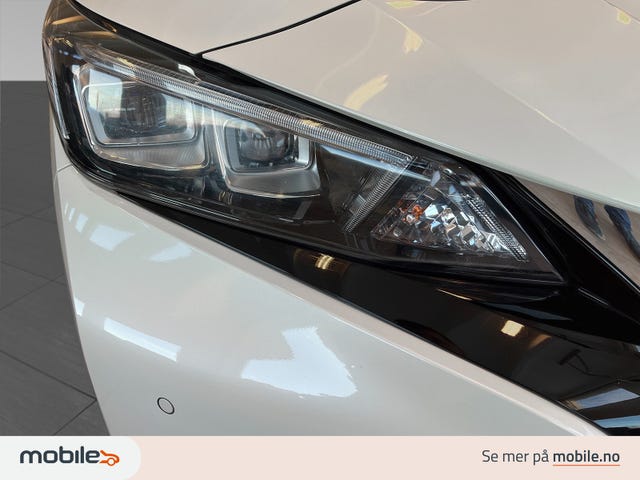 2018 NISSAN LEAF - 11