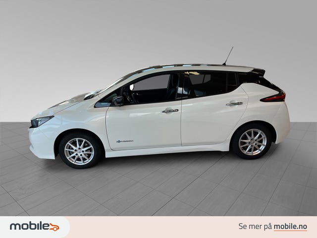 SJNFAAZE1U0035321 2018 NISSAN LEAF-2
