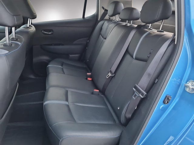 2020 NISSAN LEAF - 10