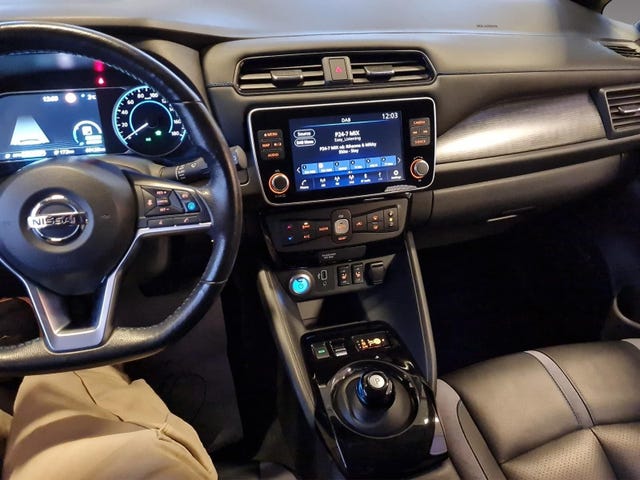2020 NISSAN LEAF - 14
