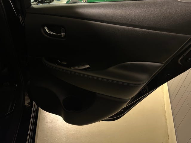 2020 NISSAN LEAF - 23