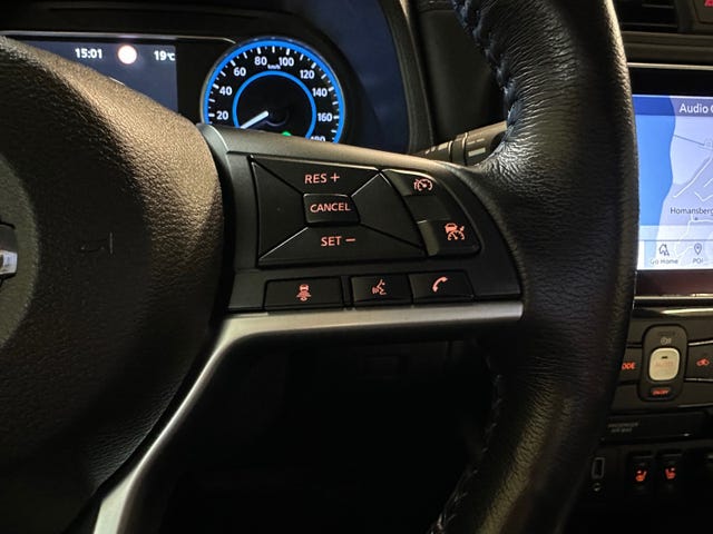 2020 NISSAN LEAF - 12