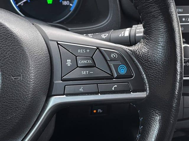 2018 NISSAN LEAF - 19