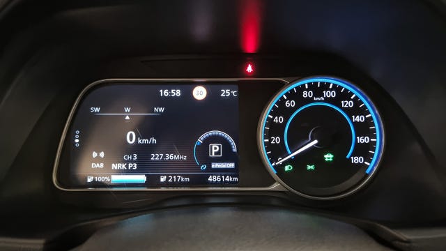 2018 NISSAN LEAF - 20