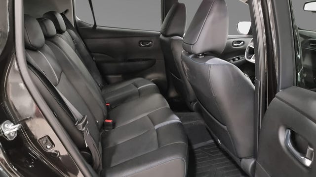 2018 NISSAN LEAF - 23