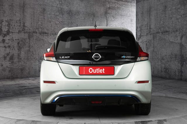 SJNFAAZE1U0010844 2018 NISSAN LEAF-4