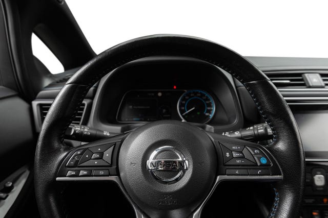 SJNFAAZE1U0010844 2018 NISSAN LEAF-5