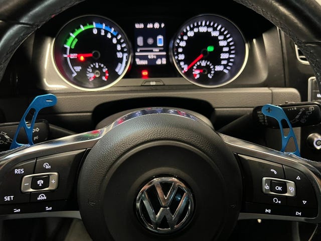 2015 VOLKSWAGEN GOLF - 20